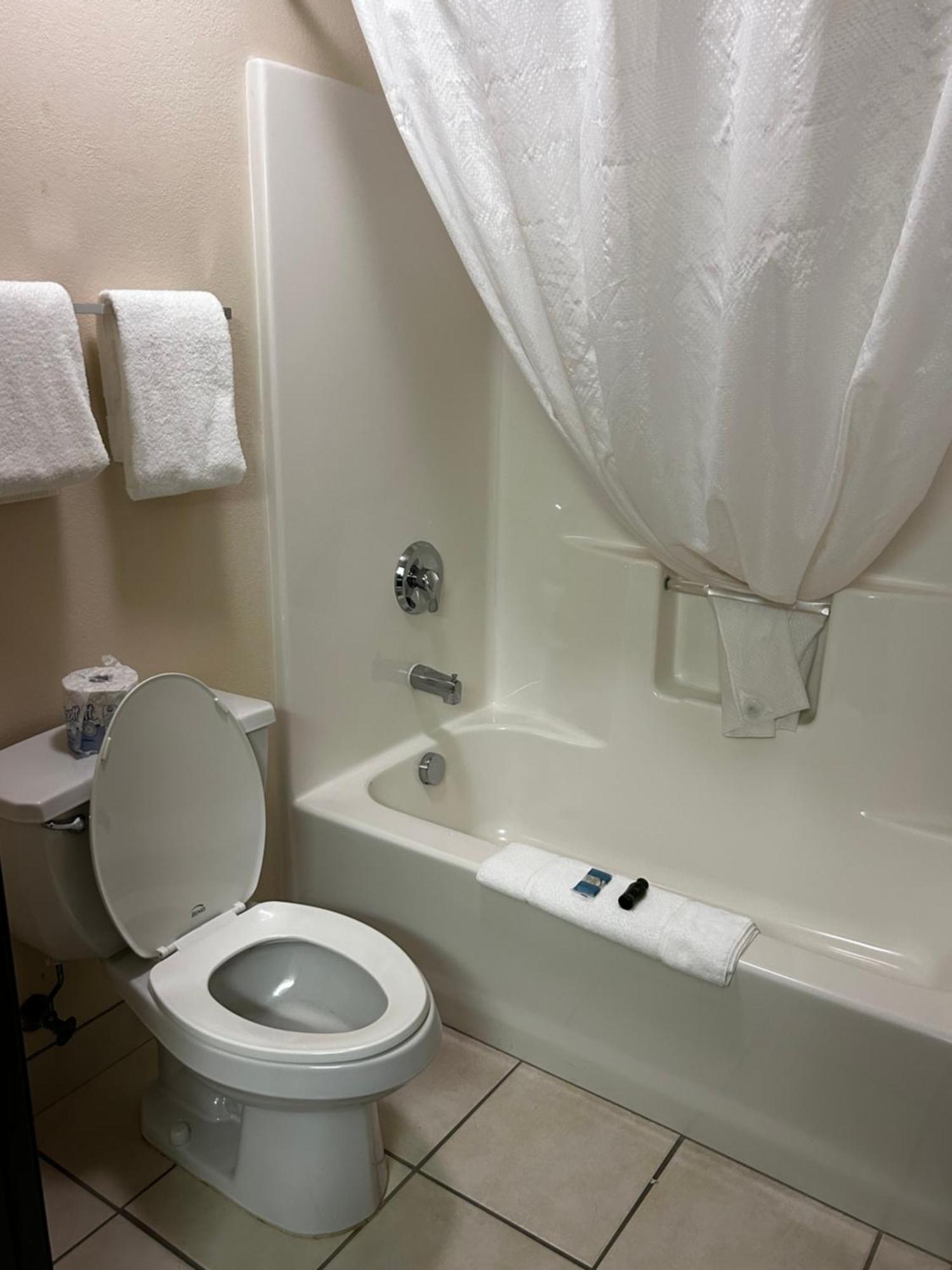 Ameristay Inn & Suites Waverly Dış mekan fotoğraf